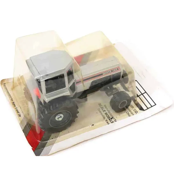 Manufacturer_Scale Models Tractors<1/32 White 160 Cab 2WD Tractor