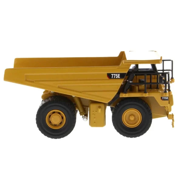 Manufacturer_Diecast Masters Dump Trucks<(B&D) - 1/64 Caterpillar 775E Off Highway Truck - Damaged Box