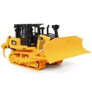 Manufacturer_Diecast Masters Radio Control<(B&D) 1/24 Radio Control Caterpillar D7E Track-Type Tractor Dozer, Made of Durable Plastic - Damaged Item
