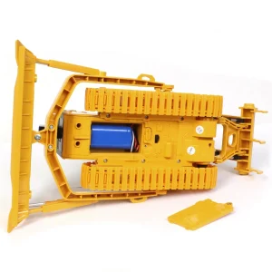 Manufacturer_Diecast Masters Radio Control<(B&D) 1/24 Radio Control Caterpillar D7E Track-Type Tractor Dozer, Made of Durable Plastic - Damaged Item