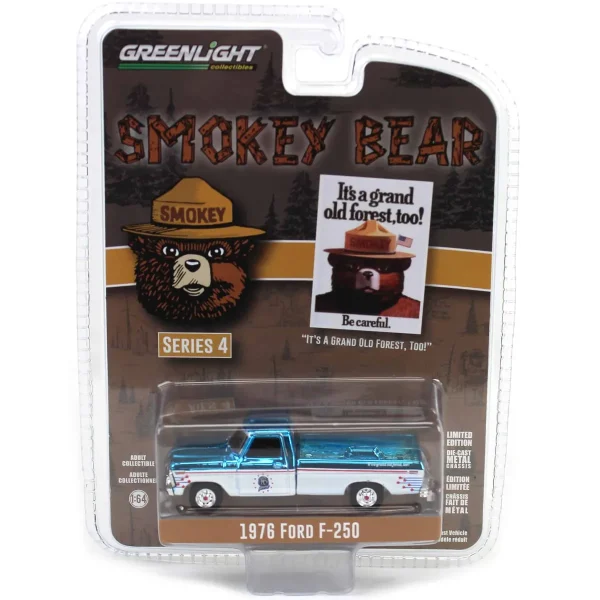 Manufacturer_Greenlight Collectibles Cars & Suvs | Pickup Trucks<Blue Chrome Super Chase ~ 1/64 1976 Ford F-250, Smokey Bear Series 4