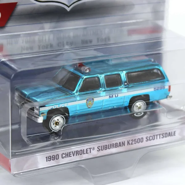 Manufacturer_Greenlight Collectibles Cars & Suvs | Emergency Vehicles<Blue Chrome Super Chase ~ 1/64 1990 Chevrolet Suburban K2500 Scottsdale, NYPD, Hot Pursuit Series 46