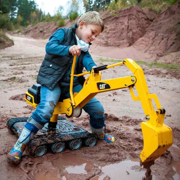Outback Toys New Holland & Caterpillar<CAT Metal Ride-On Excavator with Tracks