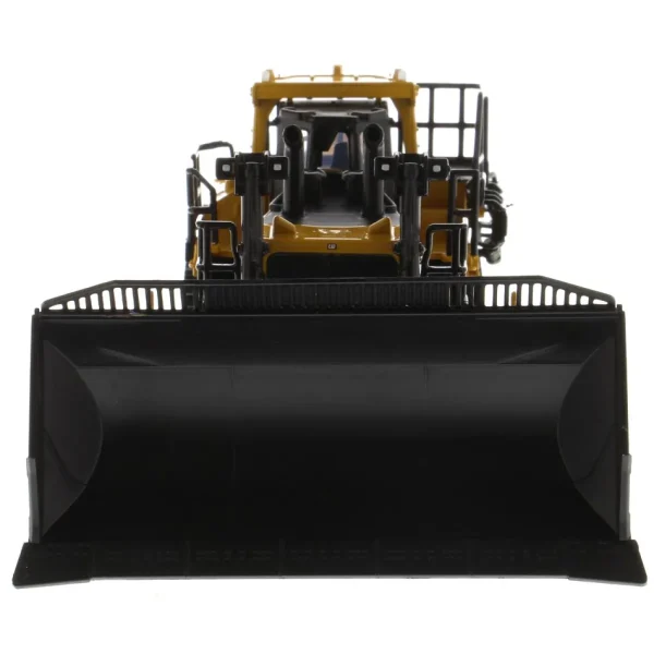 Manufacturer_Diecast Masters Crawlers & Dozers<1/64 Caterpillar D11 Dozer with 2 Blades & Rear Rippers