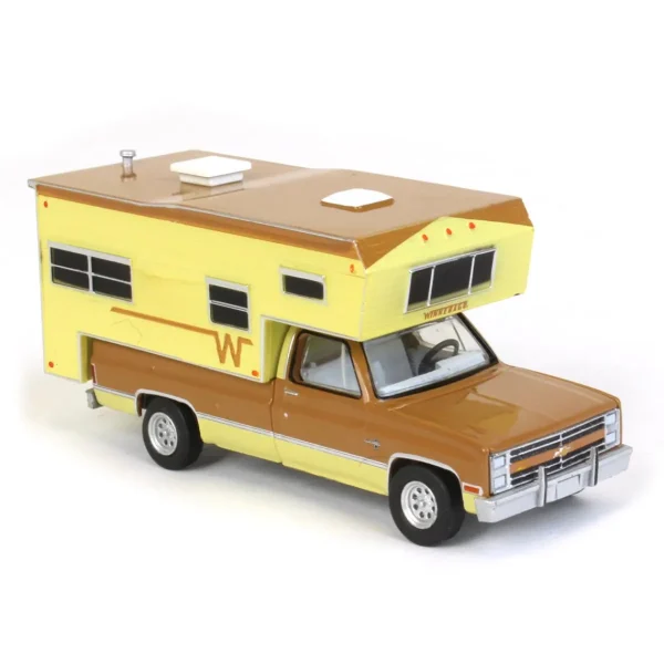 Manufacturer_Greenlight Collectibles Pickup Trucks<1/64 1986 Chevrolet C20 Silverado with Winnebago Slide in Camper, Copper and Tan