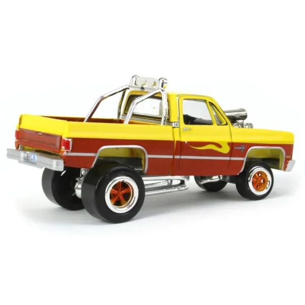 Manufacturer_Auto World Pickup Trucks<1/64 1985 Chevrolet Silverado, Golden Yellow, Zingers by Johnny Lightning
