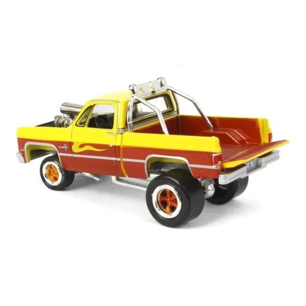 Manufacturer_Auto World Pickup Trucks<1/64 1985 Chevrolet Silverado, Golden Yellow, Zingers by Johnny Lightning