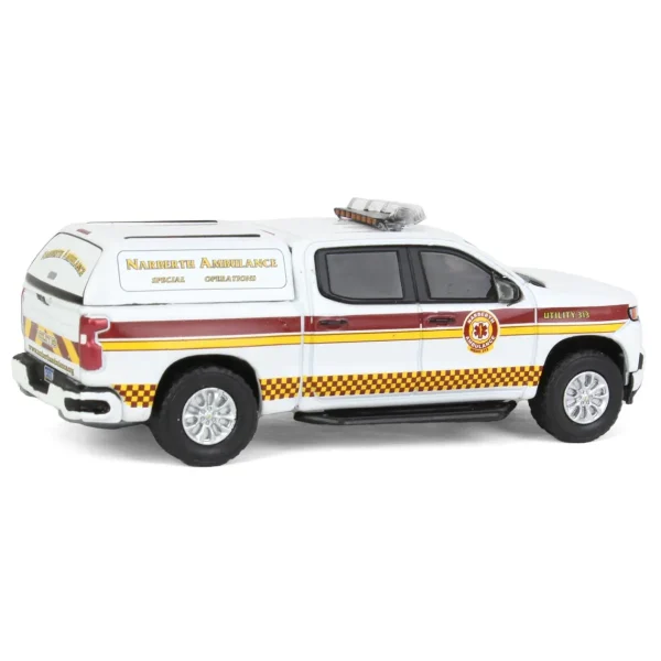 Manufacturer_Greenlight Collectibles Emergency Vehicles<1/64 2020 Chevrolet Silverado, Narberth PA Ambulance, First Responders Series 1