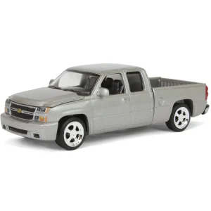 Manufacturer_Auto World Pickup Trucks<1/64 2006 Chevrolet Silverado SS Extended Cab Fleetside Pickup Truck, Silver, Auto World