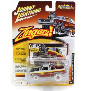 Manufacturer_Auto World Pickup Trucks<1/64 1985 Chevrolet Silverado, Sunset Yellow, Zinger, Johnny Lightning - White Lightning Chase