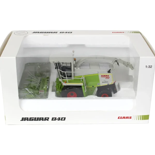 Manufacturer_Universal Hobbies Combines & Harvesters<1/32 Claas Jaguar 840 Overdrive with RU 600 Head