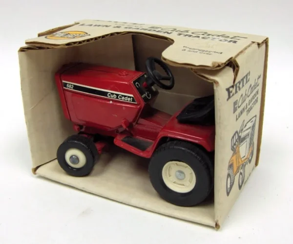 Manufacturer_ERTL Lawn & Garden<1/16 682 Cub Cadet Lawn Mower Made in the USA by ERTL