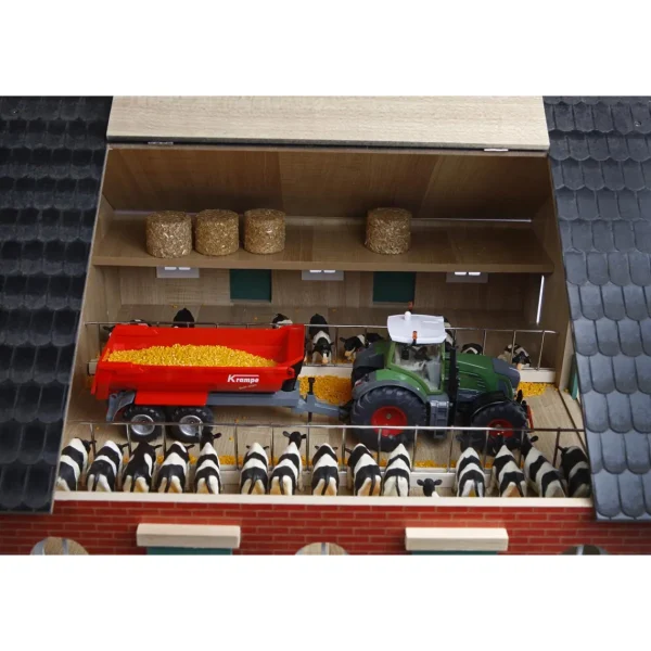 Manufacturer_Universal Hobbies Wooden Barns & Large Accessories<1/32 Deluxe FarmHouse with Building Set
