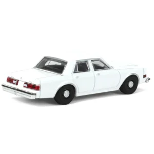 Manufacturer_Greenlight Collectibles Emergency Vehicles<1/64 1980-89 Dodge Diplomat, Blank White, Hot Pursuit
