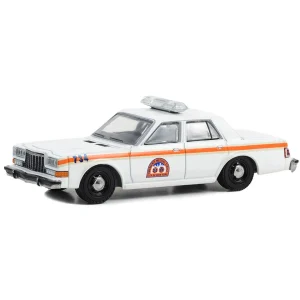 Manufacturer_Greenlight Collectibles Emergency Vehicles<1/64 1983 Dodge Diplomat, NYC EMS First Responders, Hobby Exclusive