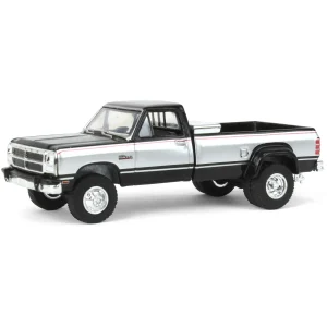 Manufacturer_Greenlight Collectibles Pickup Trucks<1/64 1993 Dodge Ram 350 Cummins Dually, Black, LP Diecast Exclusive