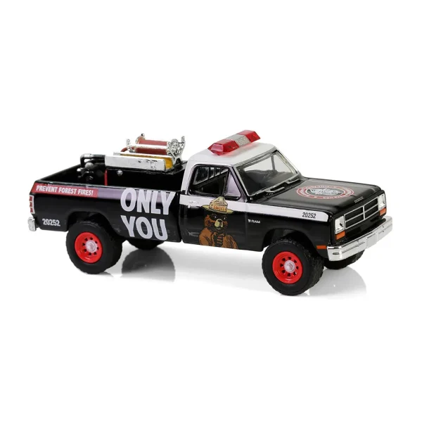 Manufacturer_Greenlight Collectibles Cars & Suvs | Pickup Trucks<1/64 1987 Dodge Ram D250 with Fire Equipment, Hose & Tank, Smokey Bear Series 4