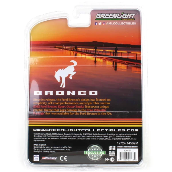 Manufacturer_Greenlight Collectibles Cars & Suvs<1/64 2022 Ford Bronco Sport Outer Banks with Rooftop Kayak, Free Wheelin', Hobby Exclusive
