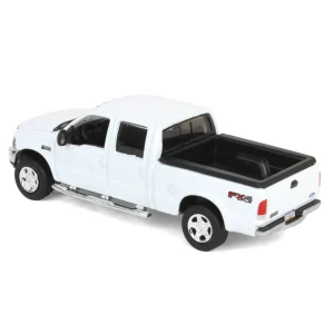 Manufacturer_Motormax Pickup Trucks<1/64 2004 Ford F-250 Super Duty Crew Cab Pickup Truck, Winter White, LP Diecast Garage Exclusive