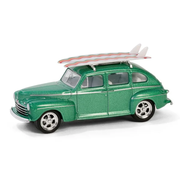 Manufacturer_Greenlight Collectibles Cars & Suvs<1/64 1946 Ford Fordor Super Deluxe with Roof Rack & Surfboards, Hobby Shop Series 16