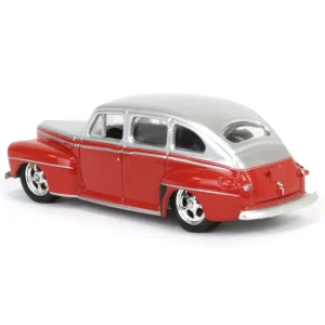 Manufacturer_Greenlight Collectibles Cars & Suvs<1/64 1947 Ford Fordor Super Deluxe, Silver Metallic & Red Two-Tone, California Lowriders Series 4