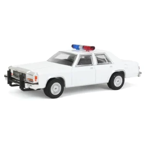 Manufacturer_Greenlight Collectibles Emergency Vehicles<1/64 1980-91 Ford LTD Crown Victoria, Blank White with Light Bar & Grill Guard, Hot Pursuit