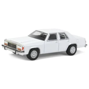 Manufacturer_Greenlight Collectibles Emergency Vehicles<1/64 1980-91 Ford LTD Crown Victoria, Blank White, Hot Pursuit