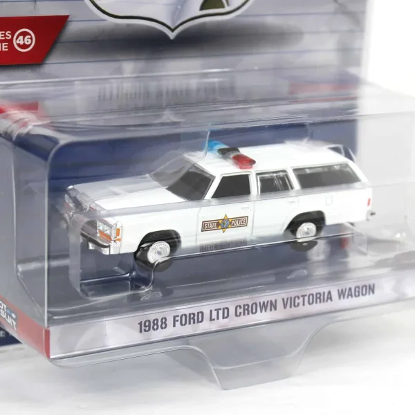 Manufacturer_Greenlight Collectibles Cars & Suvs | Emergency Vehicles<1/64 1988 Ford LTD Crown Victoria Wagon, Illinois State Police, Hot Pursuit Series 46