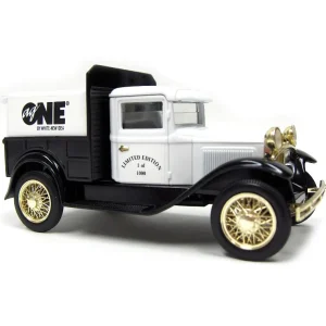 Outback Toys Pickup Trucks<1/25 Ford Model A Pickup Truck Bank, AG-One by White New Idea