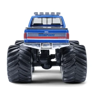 Manufacturer_Greenlight Collectibles Cars & Suvs | Pickup Trucks<1/64 1982 GMC Sierra 2500, Moonshiner!, Kings of Crunch Series 16