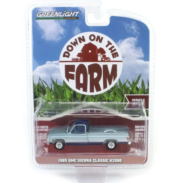 Manufacturer_Greenlight Collectibles Pickup Trucks<1/64 1985 GMC Sierra Classic K2500, Silver & Midnight Blue, Down on the Farm Series 9