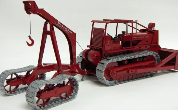 Manufacturer_SpecCast Crawlers & Dozers<1/25 High Detail International Harvester TD-24 Diesel Crawler with Karry Arch