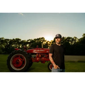 Outback Toys Ih Farmall<IH Logo Gray & Black Mesh Back Hat