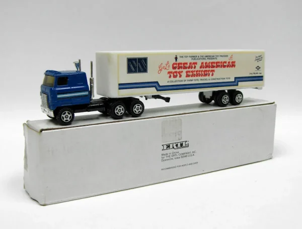 Manufacturer_ERTL Box Trucks & Trailers<1/64 International Cabover Truck w/ Trailer, "Great American Toy Exhibit"