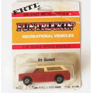 Manufacturer_ERTL Cars & Suvs<1/64 International Harvester Traveler Scout by ERTL