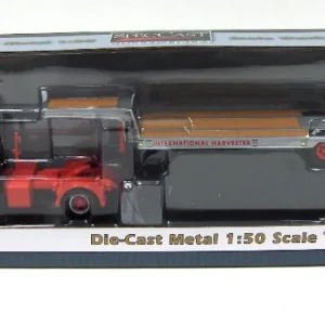 Manufacturer_SpecCast Lowboys & Flatbeds<1/50 International Harvester KB-8 Semi with Lacrosse Lowboy Trailer