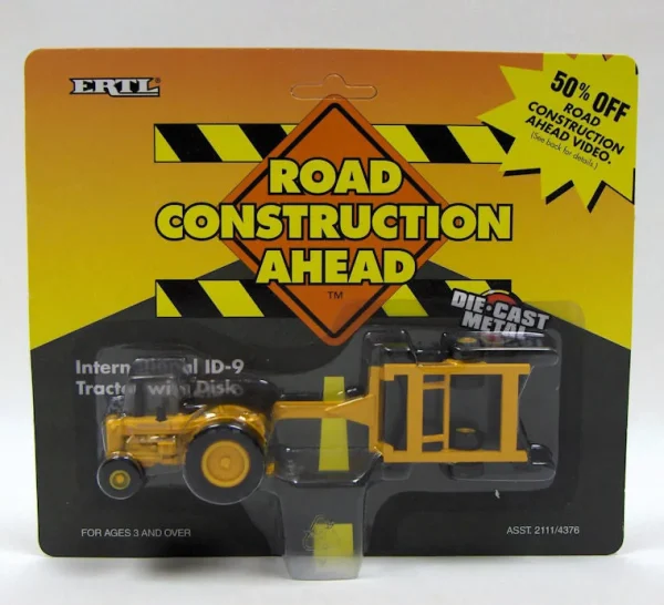 Manufacturer_ERTL Implements<1/64 International ID-9 Industrial with Yellow Disk by ERTL