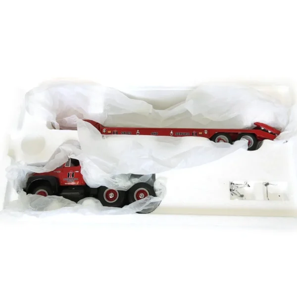 Manufacturer_First Gear, Inc. Lowboys & Flatbeds<1/32 International RF 200 Semi Tractor with Lowboy, International Trucks Decal