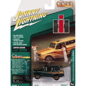 Manufacturer_Auto World Pickup Trucks<1/64 1979 International Scout, Emerald Green, Midas Edition