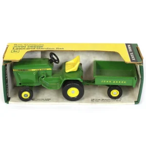 Manufacturer_ERTL Lawn & Garden<1/16 John Deere Lawn & Garden Set