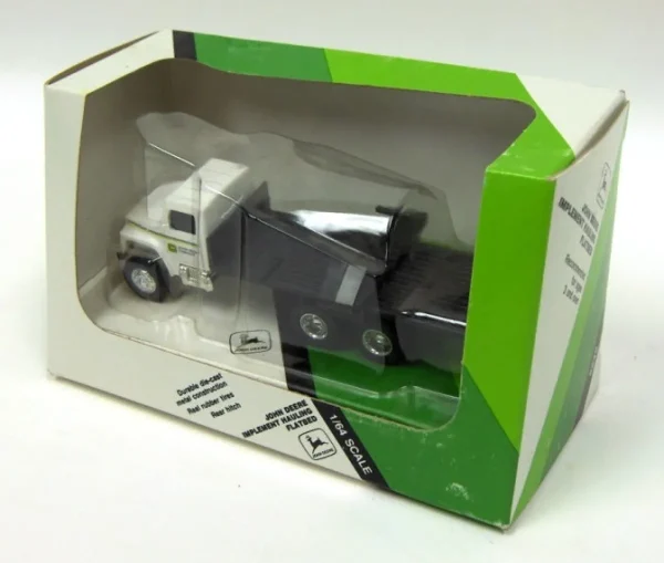Manufacturer_ERTL Lowboys & Flatbeds<1/64 John Deere Tandem Axle Implement Hauling Flatbed Truck