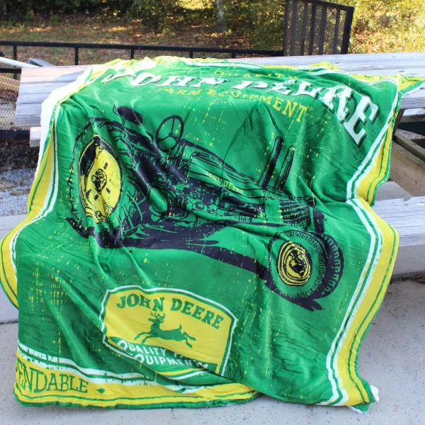 Outback Toys Bed & Bath<John Deere Vintage Logo 50in x 70in Throw Blanket
