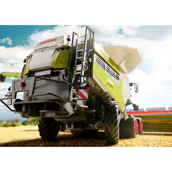 Manufacturer_Other Combines & Harvesters<1/32 Limited Edition Claas Lexion 8900 TT MY23 Combine with Convio 1380 Grain Head by Marge Models