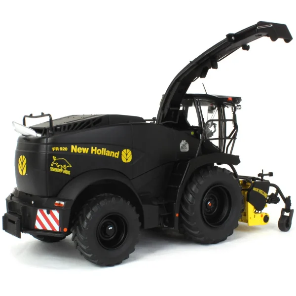 Manufacturer_Other Combines & Harvesters<1/32 Limited Edition New Holland FR920 Yellow Bull Forage Harvester