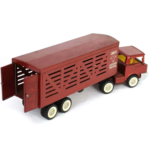 Manufacturer_Other Agricultural Trucks<Lot of (1) Structo Truck and (1) Structo Livestock Trailer