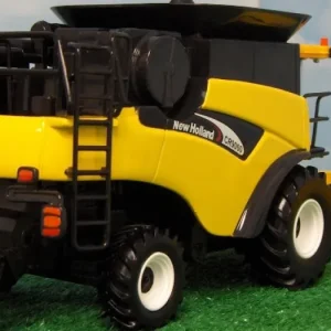 Manufacturer_ERTL Combines & Harvesters<1/32 New Holland CR9060 Combine with Corn & Grain Heads, Dealer Edition