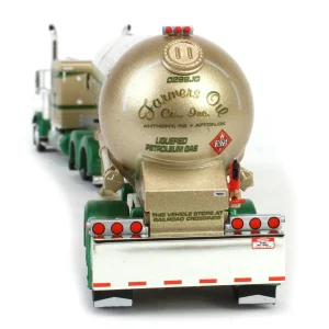 Manufacturer_DCP by First Gear Tanker Trucks<1/64 Peterbilt 389 with Mississippi LPG Tandem-axle Tanker, Farmer's Oil Co. Mop & Glo, DCP by First Gear