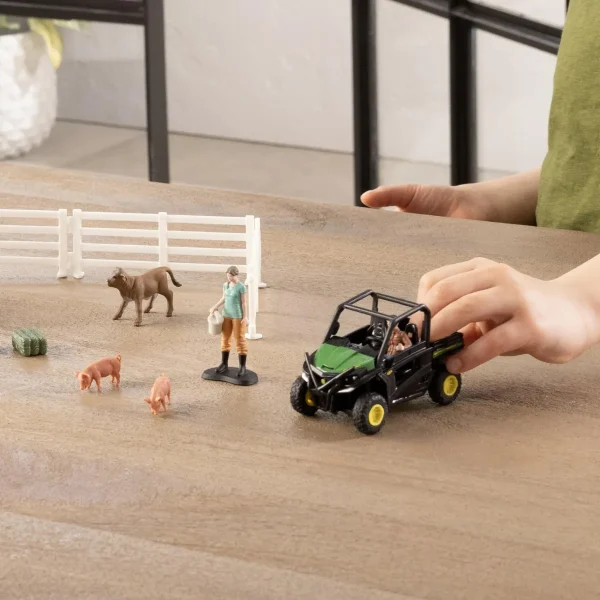 Manufacturer_ERTL Atvs & Side By Sides | Pickup Trucks<1/32 30-Piece Veterinarian Set with John Deere Gator