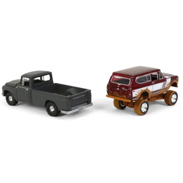 Outback Toys Pickup Trucks<"Off Road" ~ 1/64 Exclusive Limited Edition International 2 Pack: 1965 Model 1200 & Muddy 1979 Scout