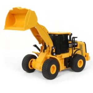 Manufacturer_Diecast Masters Radio Control<1/35 Radio Control CAT 950M Wheel Loader, Made of Durable Plastic
